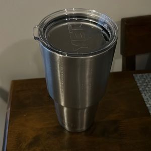 Yeti 30oz Tumbler